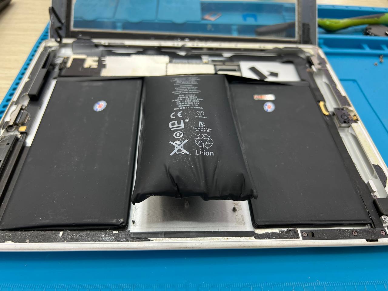Xử lý nhanh tình trạng iPad chai pin, phồng pin cùng Sửa Táo Nhanh - Sửa  Táo Nhanh