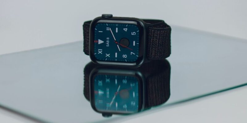Cách phản chiếu màn hình Apple Watch lên iPhone