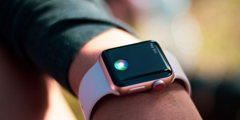 Mách bạn 6 cách sửa Siri không hoạt động trên Apple Watch